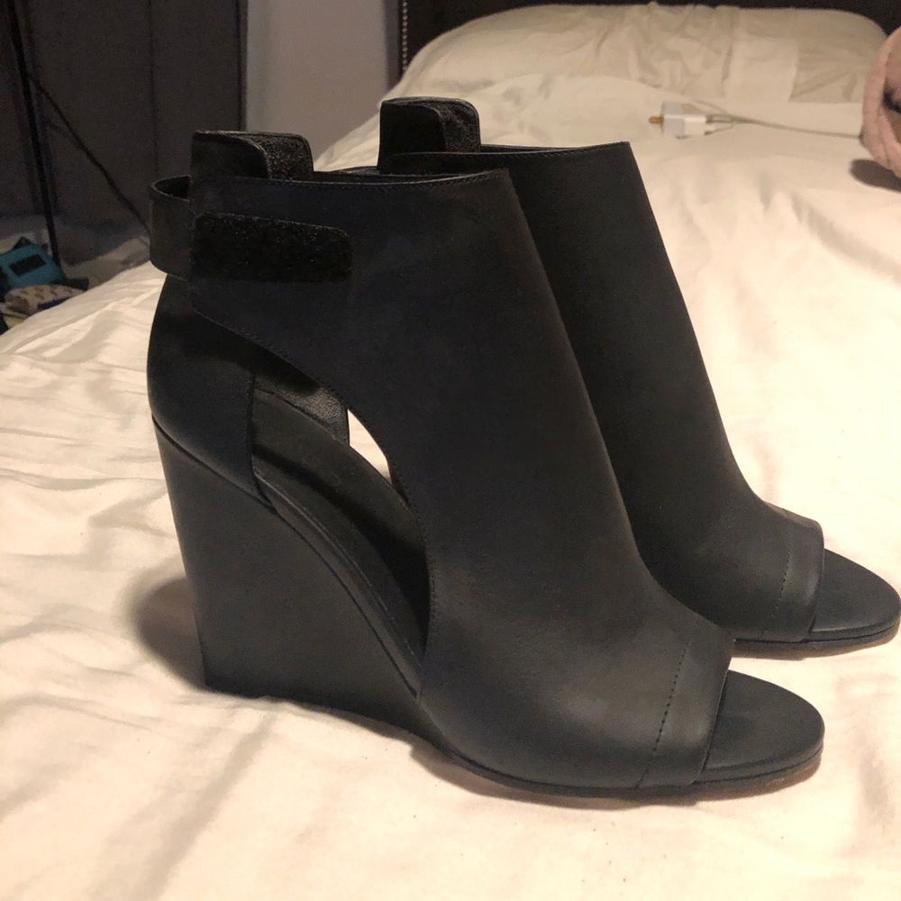 Vince wedge heels